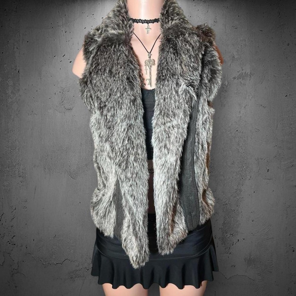 New XOXO Faux Fur Cable Knit Sweater Vest XL Muted Brown Tie Waist Chic Mob Wife